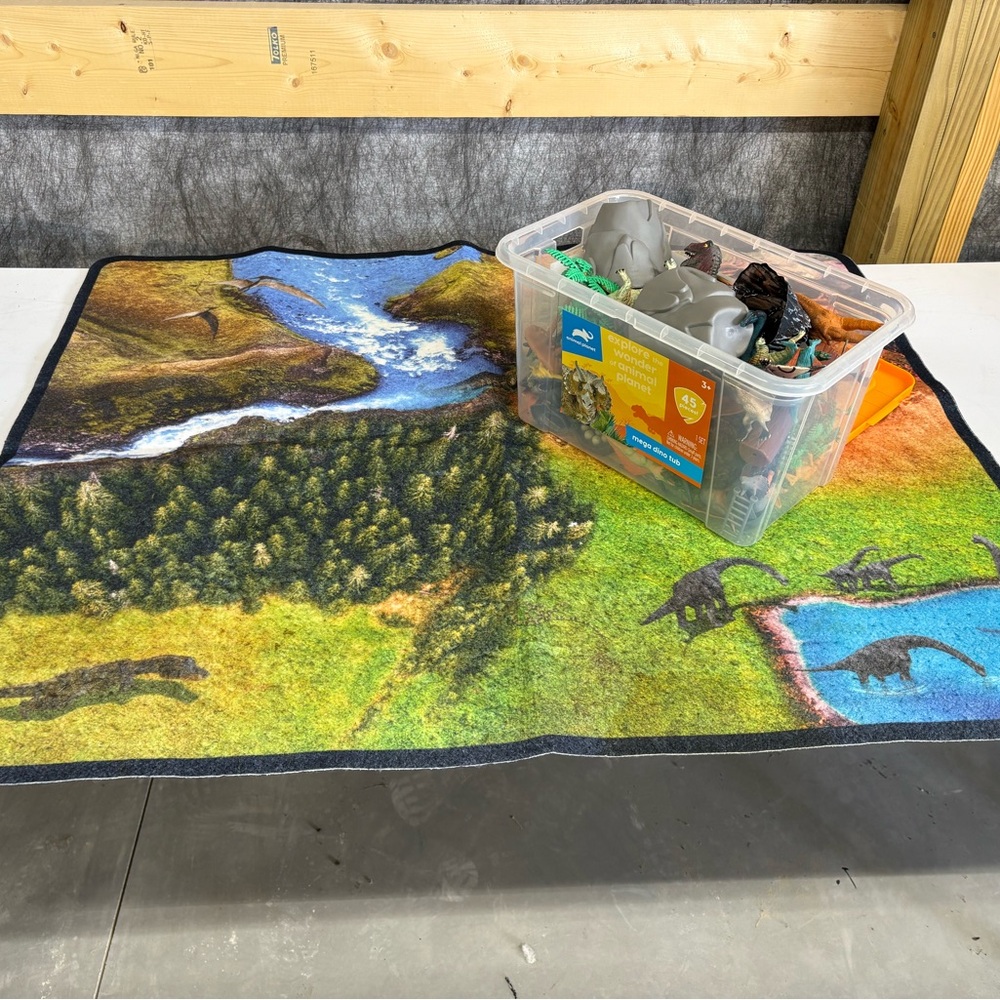 Animal Planet Mega Dino Tub